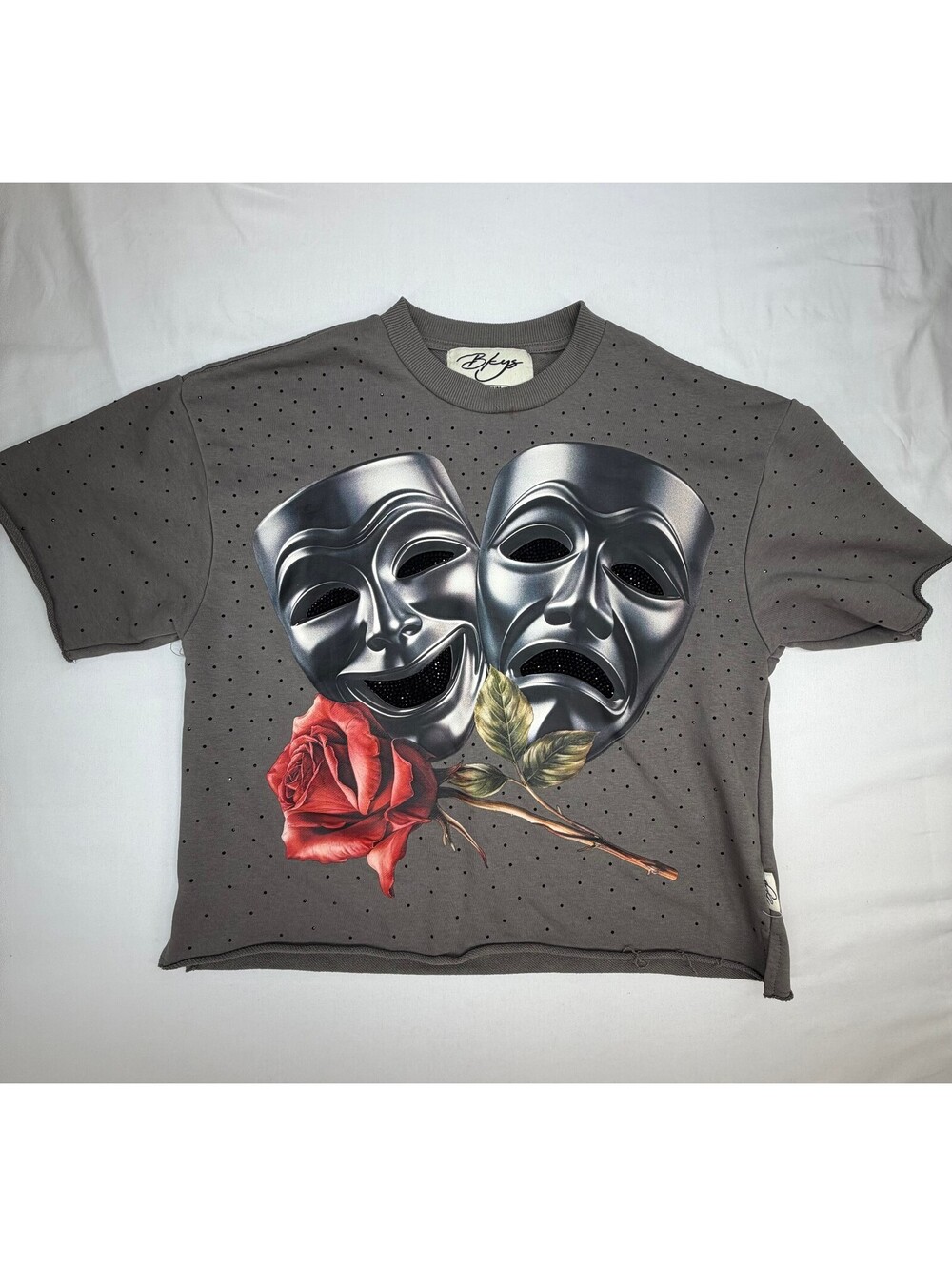 BKYS Women's Cropped Graphic Tee Theater Mask Red Rose Studded Size Medium Grey